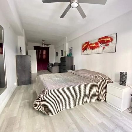 בנידורם Rainbow Rentals Marques 7 מראה חיצוני תמונה